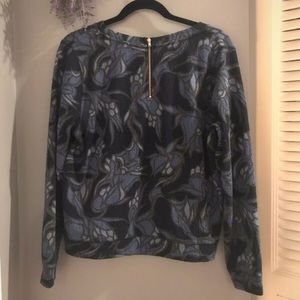 H&M Blue Paisley Pullover